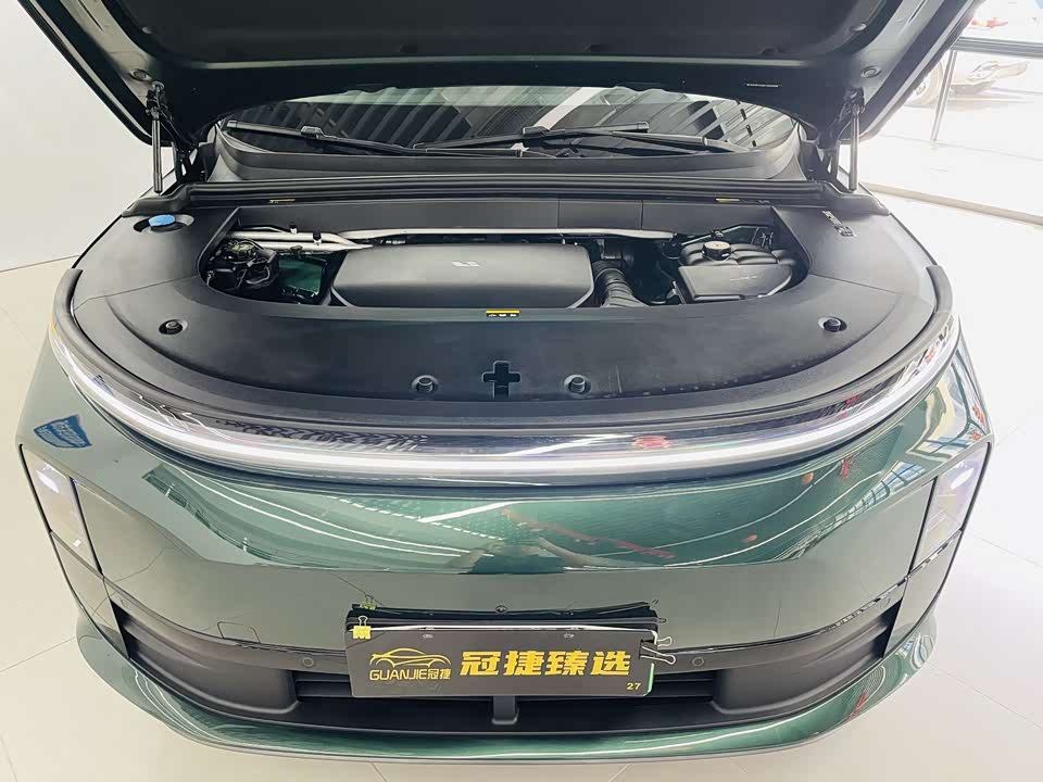 Li Auto Ideal L6