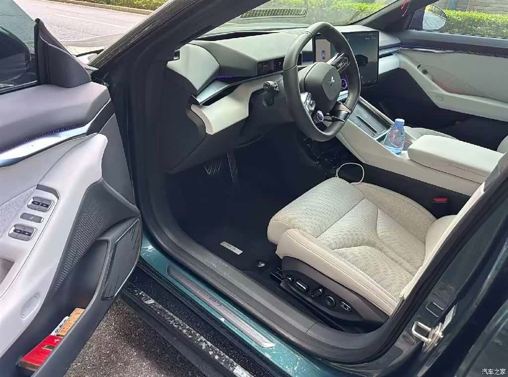 Xpeng P7, 2025 3