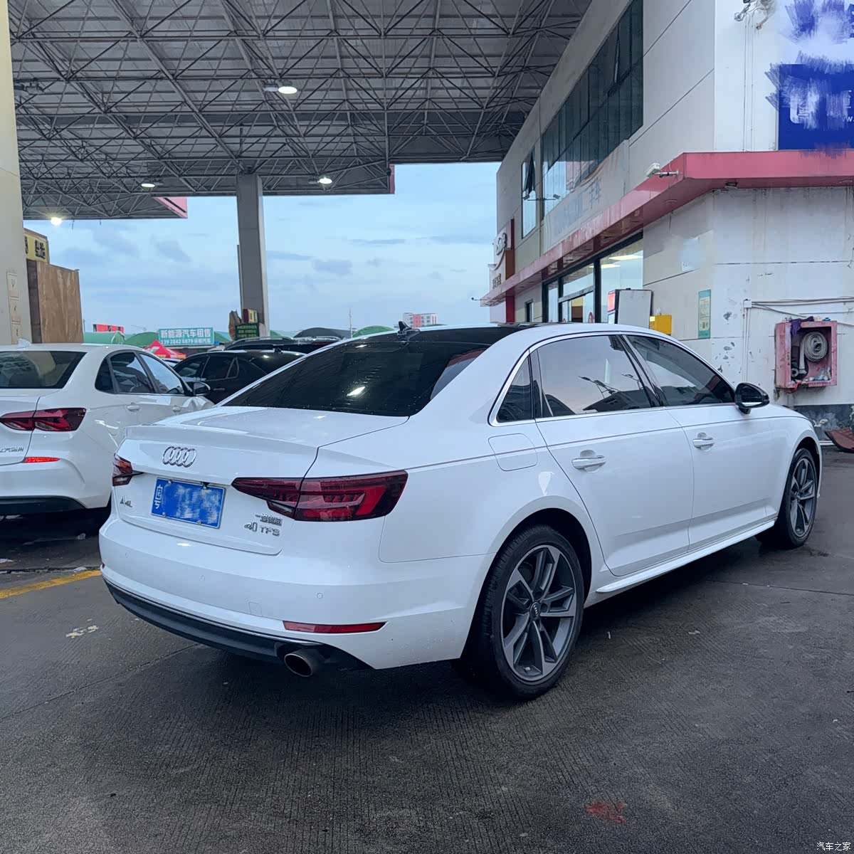 Audi A4L, 2018 7