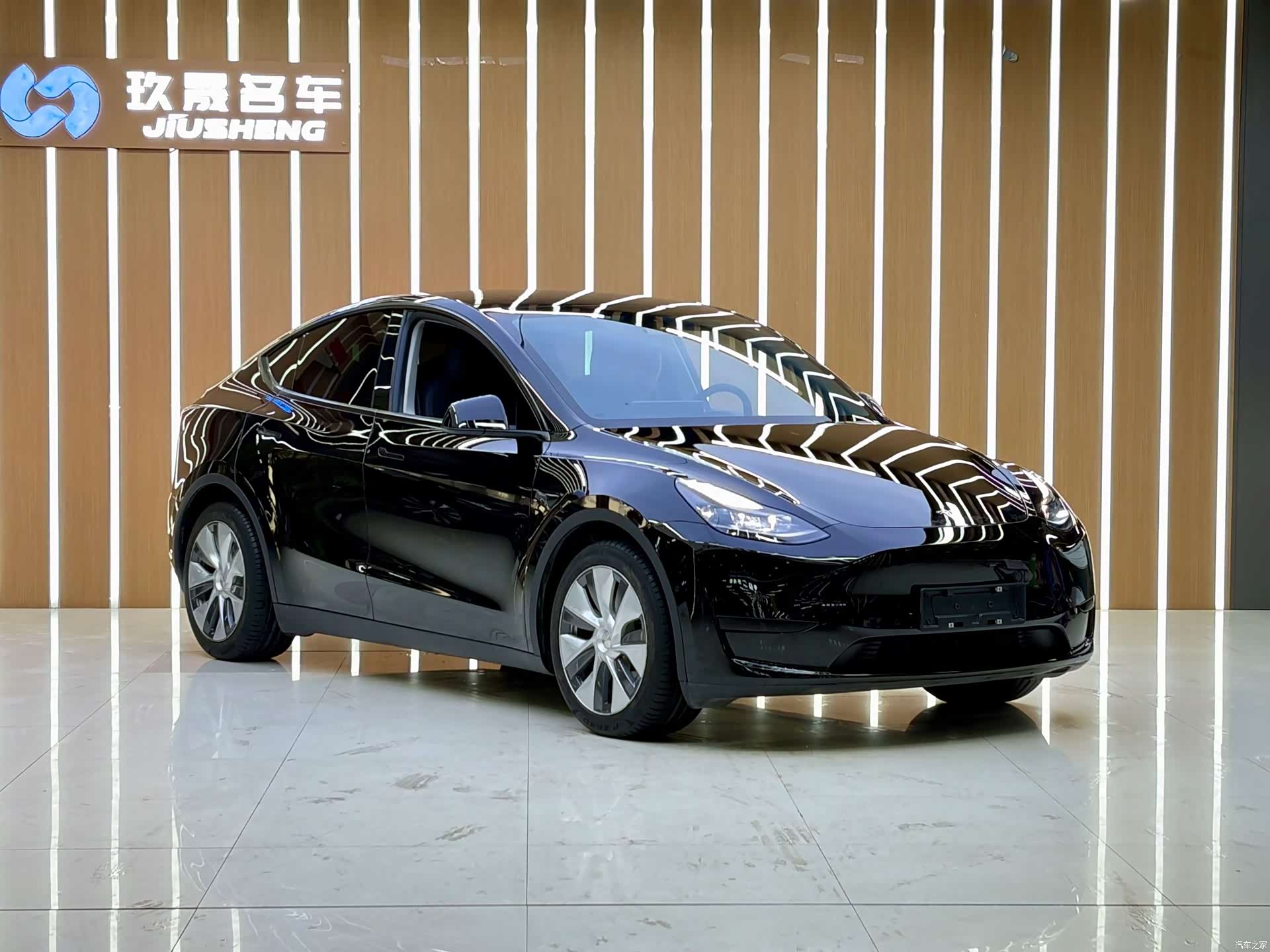 Tesla Model Y, 2022 3
