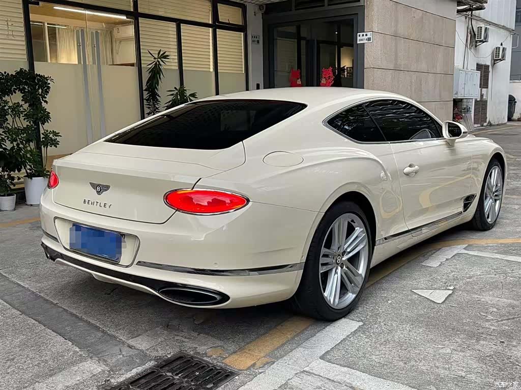 Bentley Continental GT, 2020 4