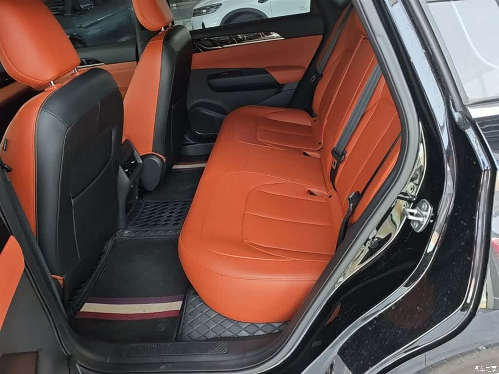 Wuling Starlight, 2025 17