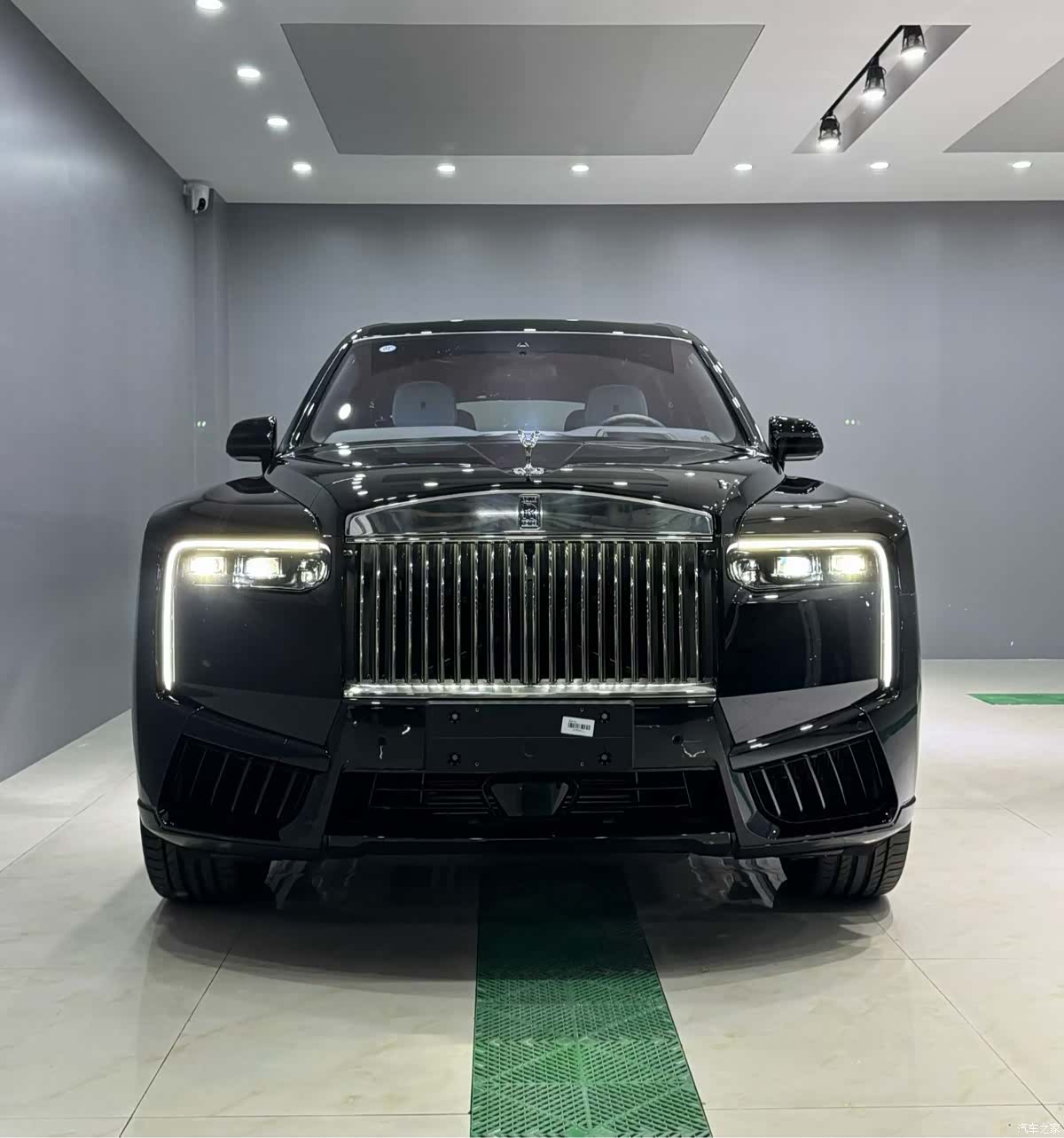 Rolls-Royce Cullinan, 2025 7