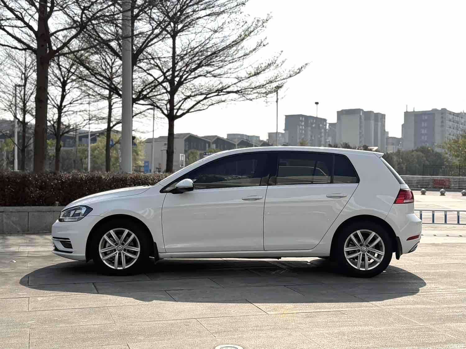 Volkswagen Golf, 2018 3