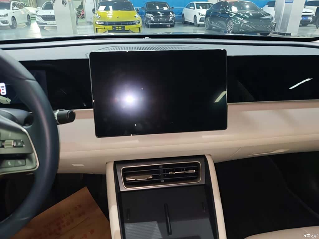 BYD Qin, 2025 13