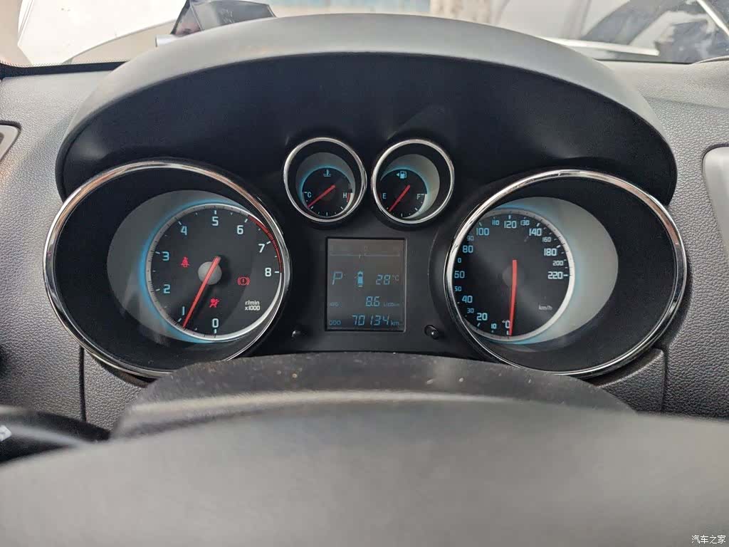 Changan CS35, 2015 4
