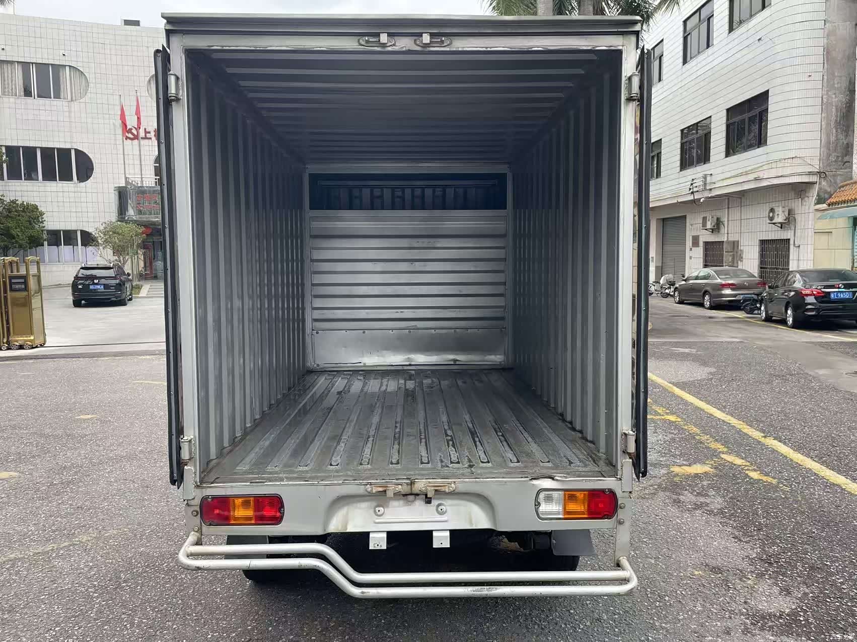 Wuling L3C, 2019 9