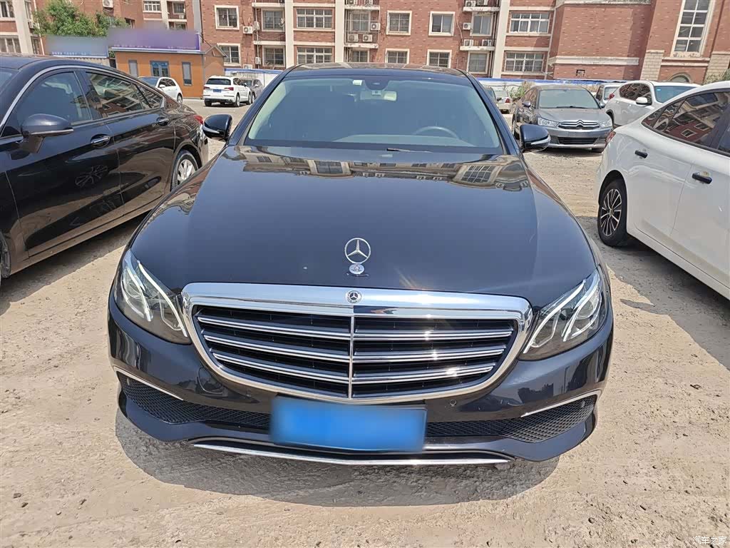 Mercedes-Benz E-Class, 2019 3