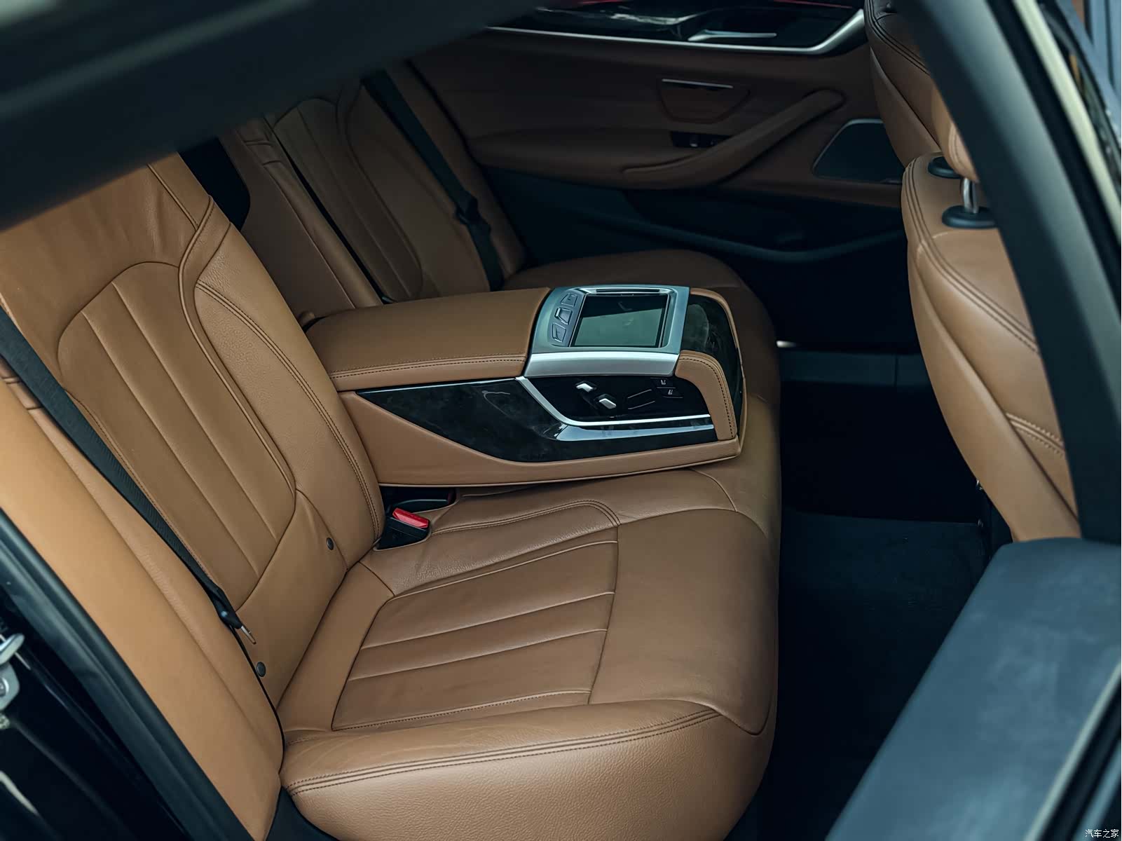 BMW 5 Series, 2018 16