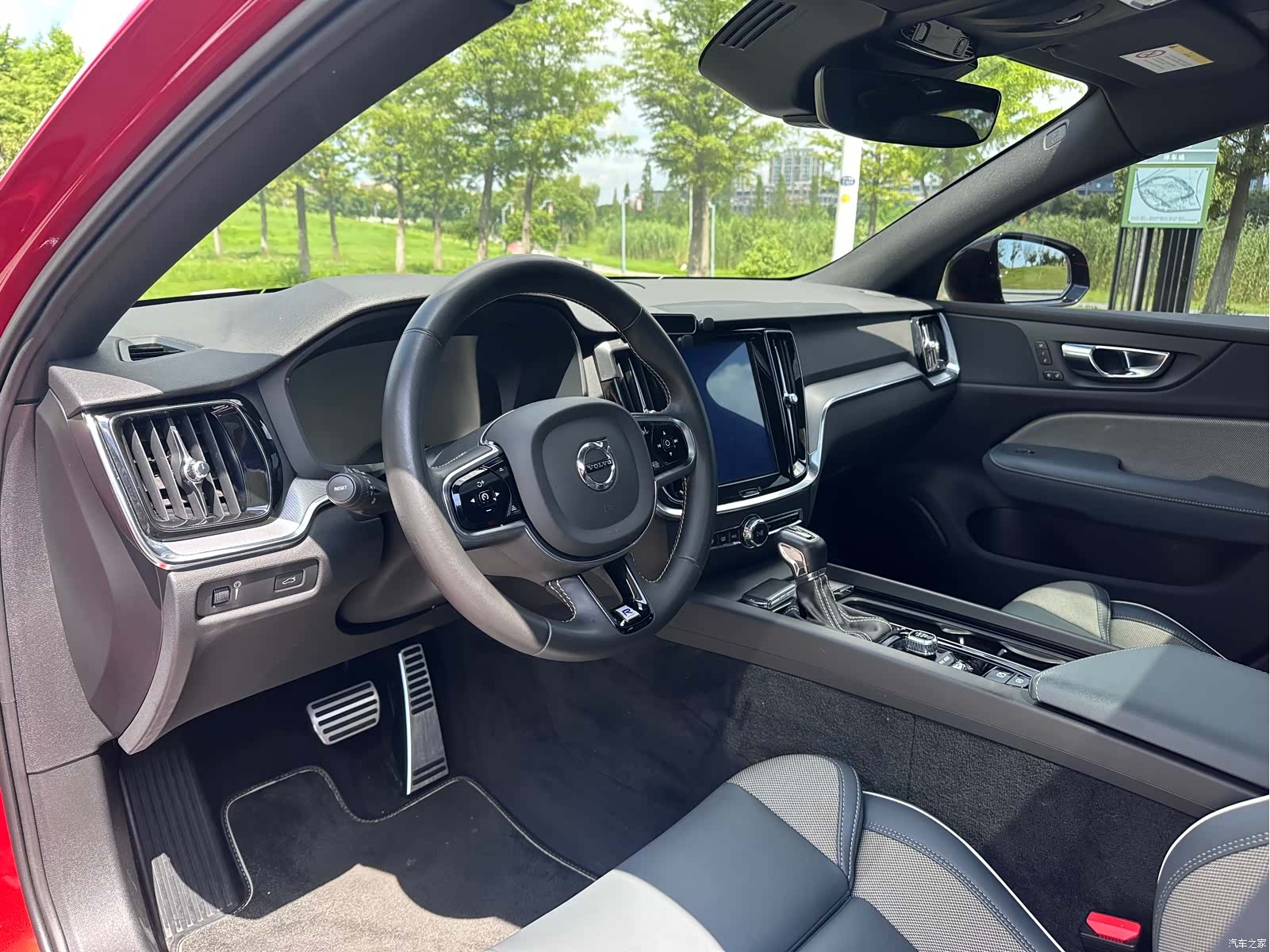 Volvo S60, 2020 все фото