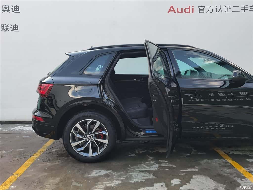 Audi Q5L, 2025 24