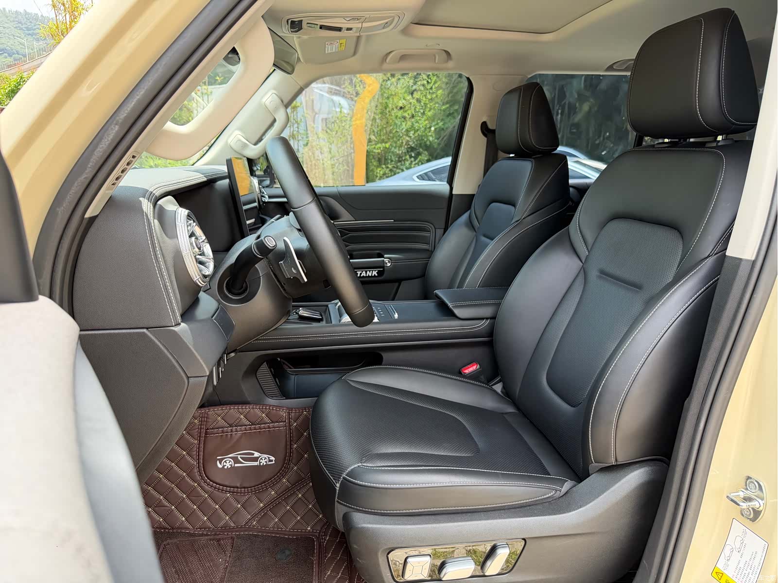Tank 300, 2025 6