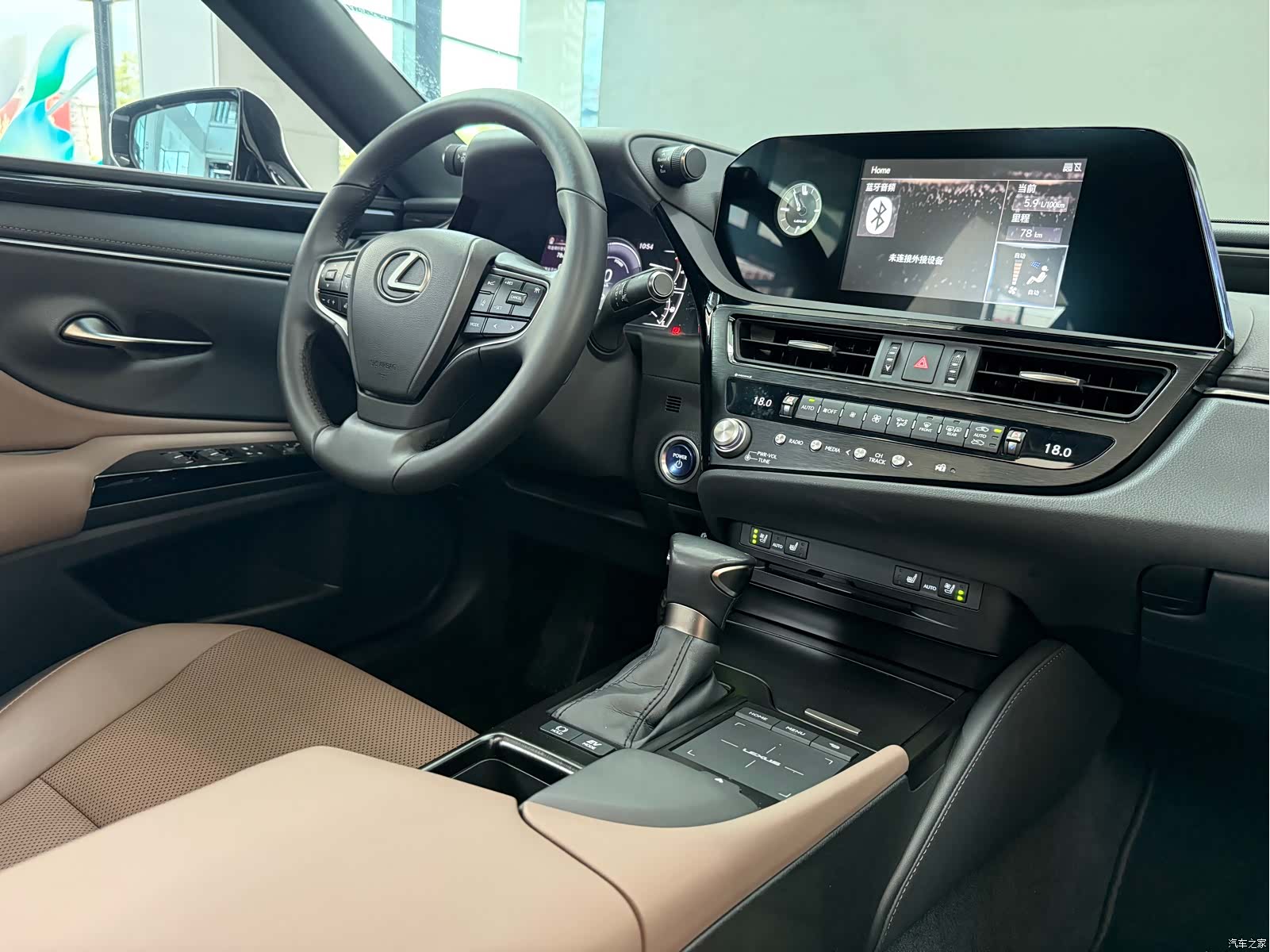 Lexus ES, 2021 12