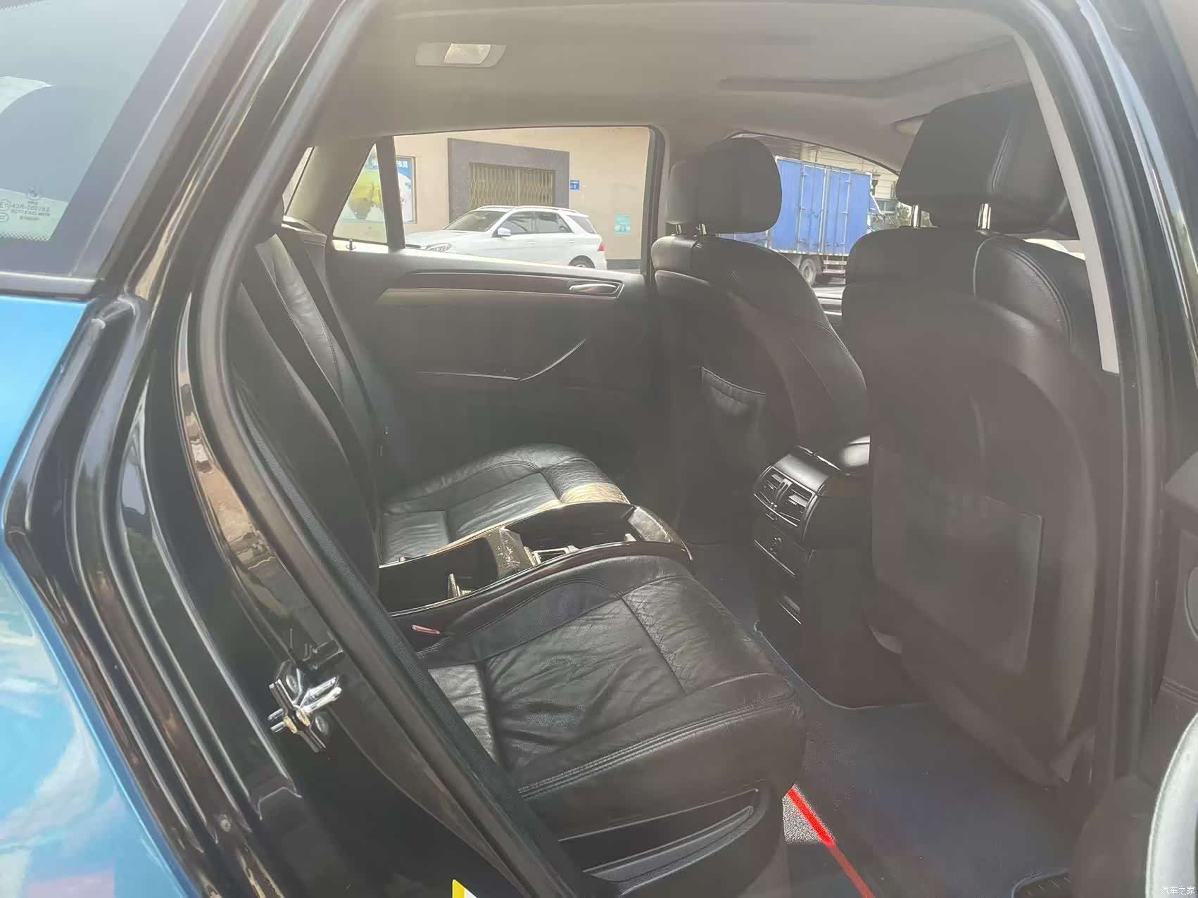 BMW X6, 2009 11