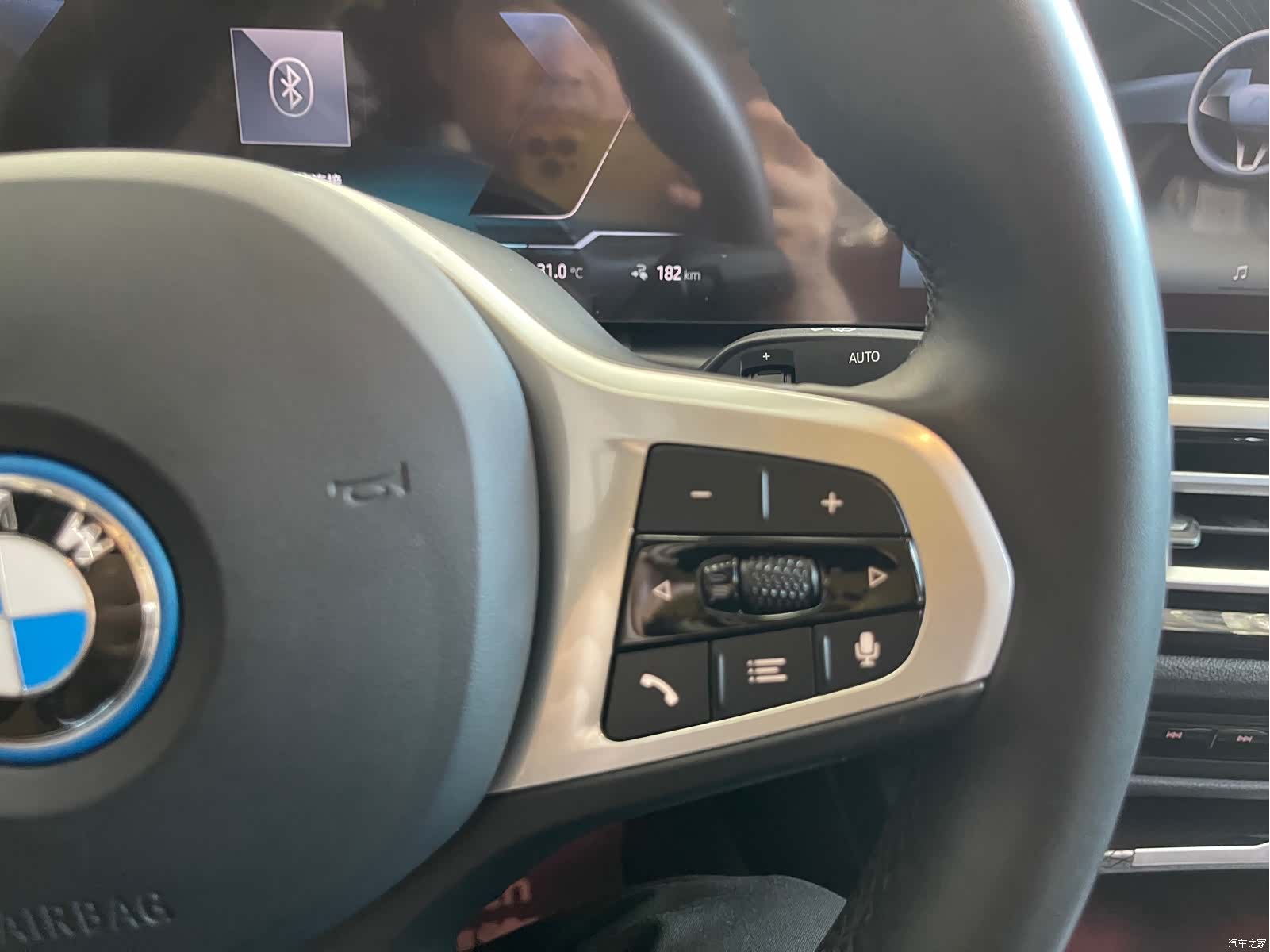 BMW i3, 2024 14