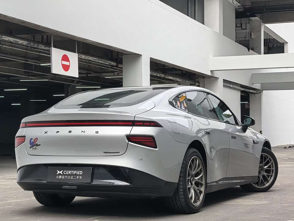 XPENG P7