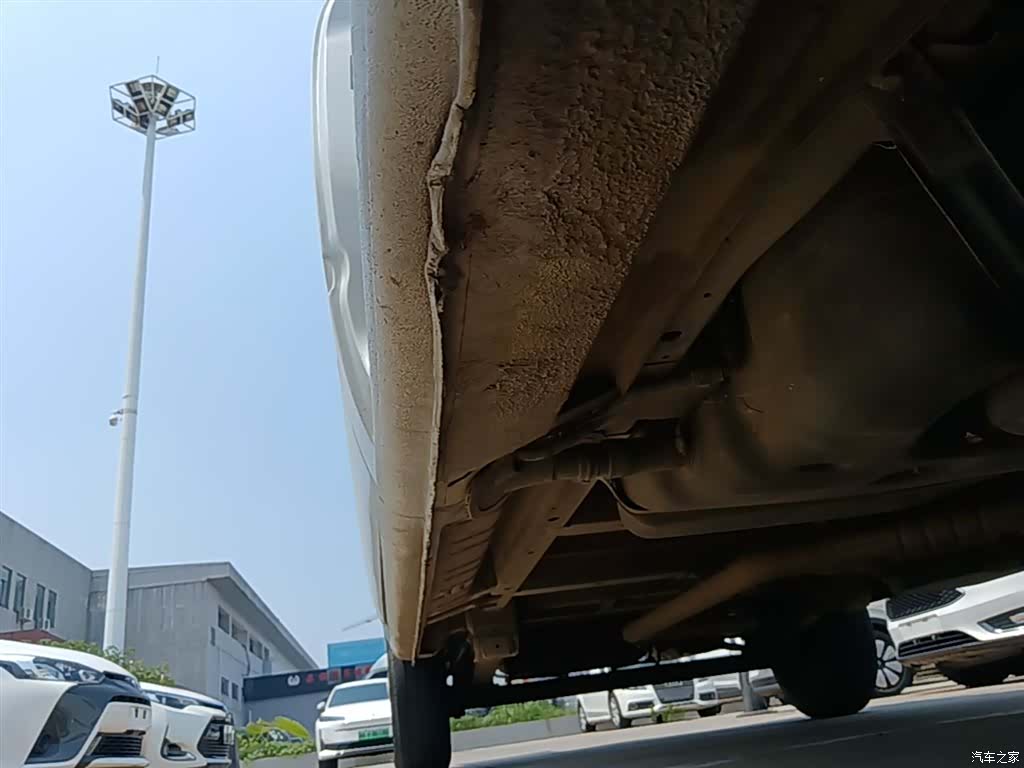 Maxus V80, 2022 21