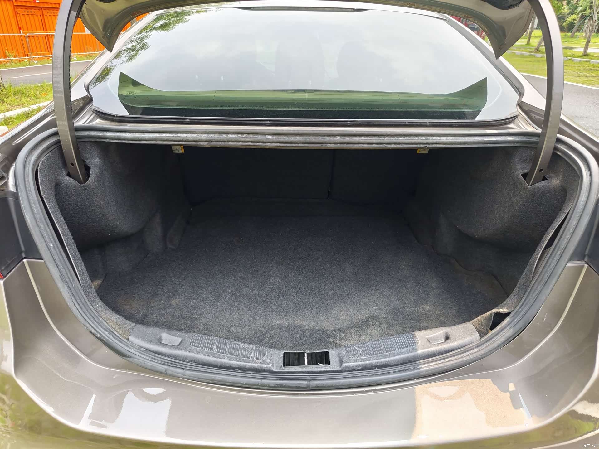 Ford Mondeo, 2013 19