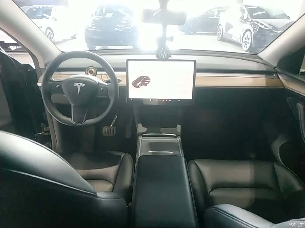 Tesla Model Y, 2023 10