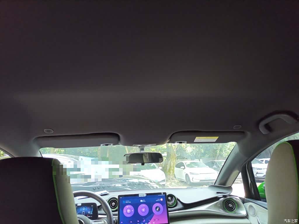 BYD Dolphin, 2022 18