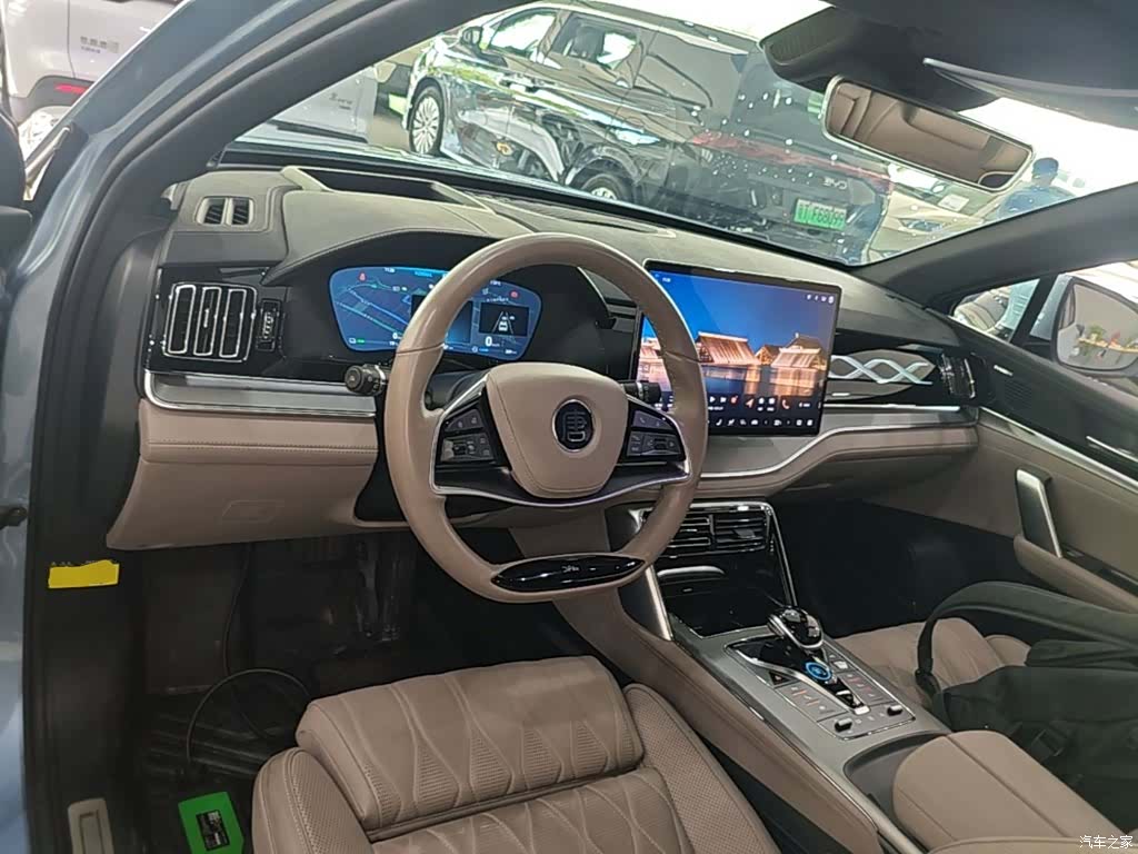 BYD Tang, 2023 10