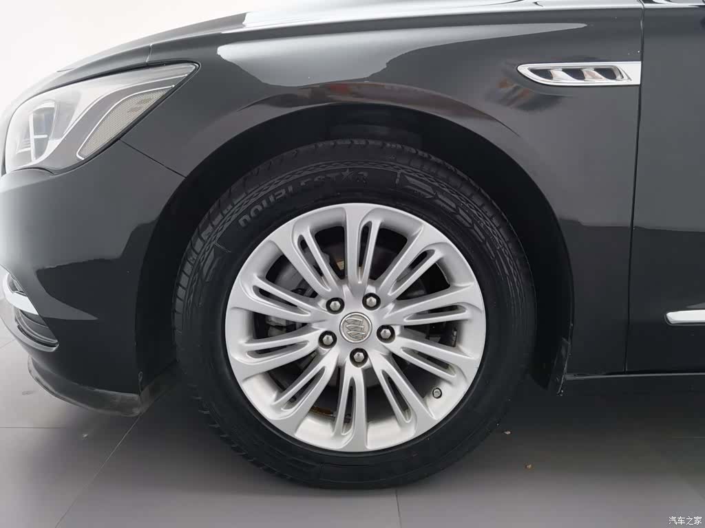 Buick LaCrosse, 2017 17