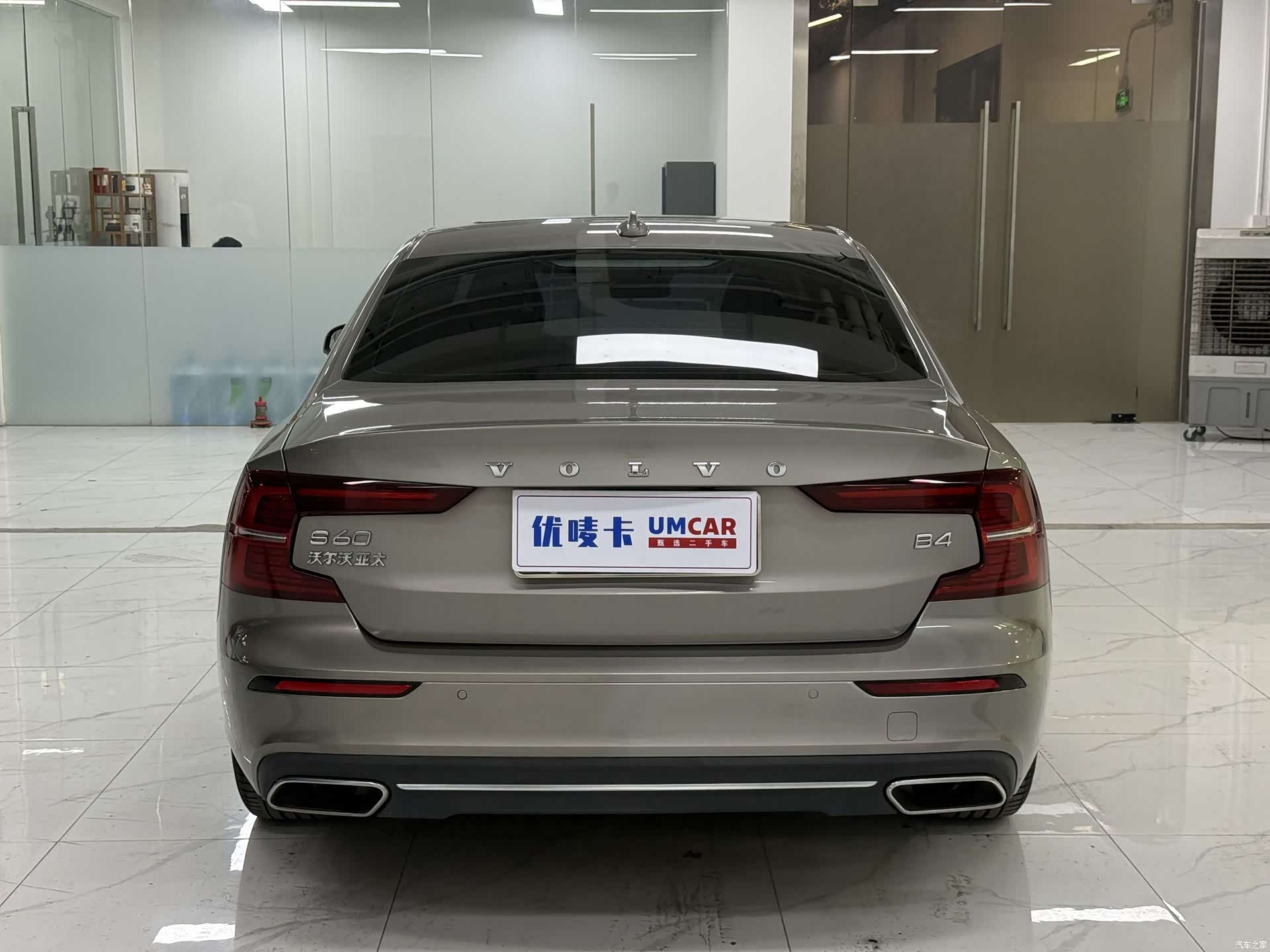 Volvo S60, 2021 все фото