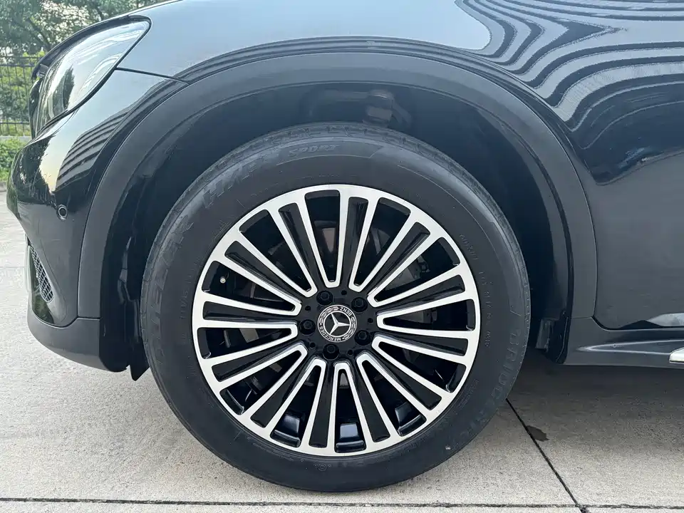 Mercedes-Benz GLC Mercedes-Benz GLC