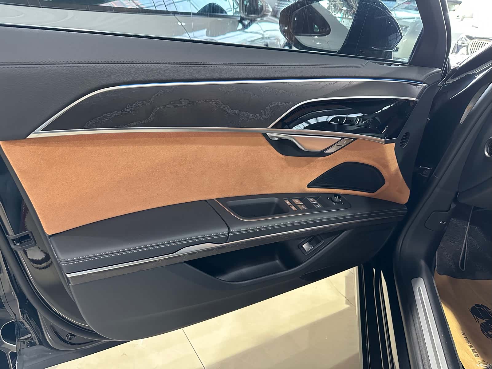 Audi A8L, 2024 8
