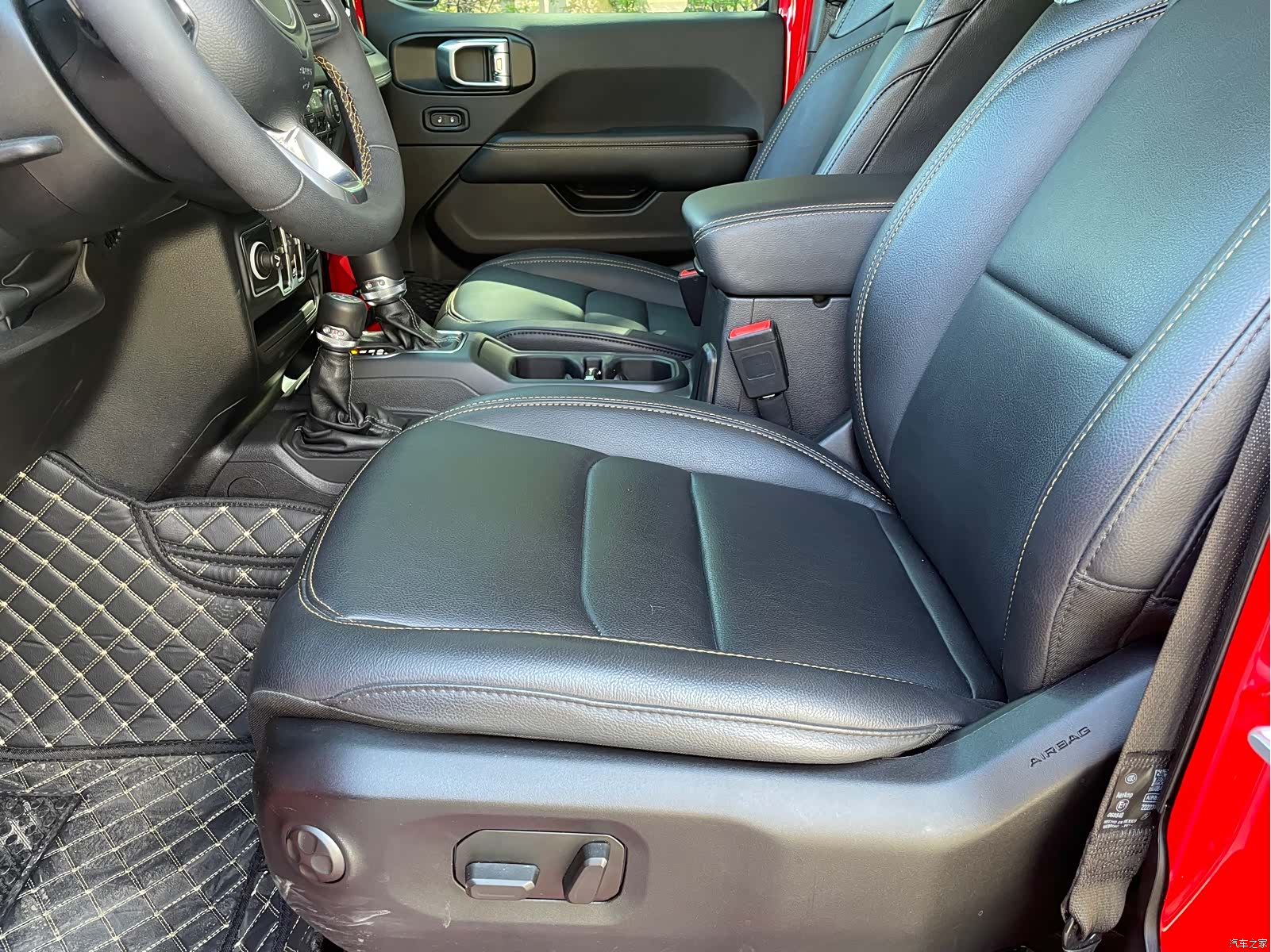 Jeep Wrangler, 2024 13