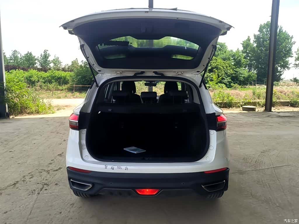 Geely Coolray, 2019 19