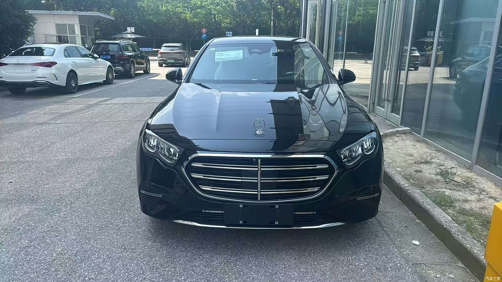 Mercedes-Benz E-Class, 2026 4