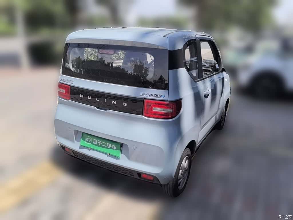 Wuling MINIEV, 2021 все фото