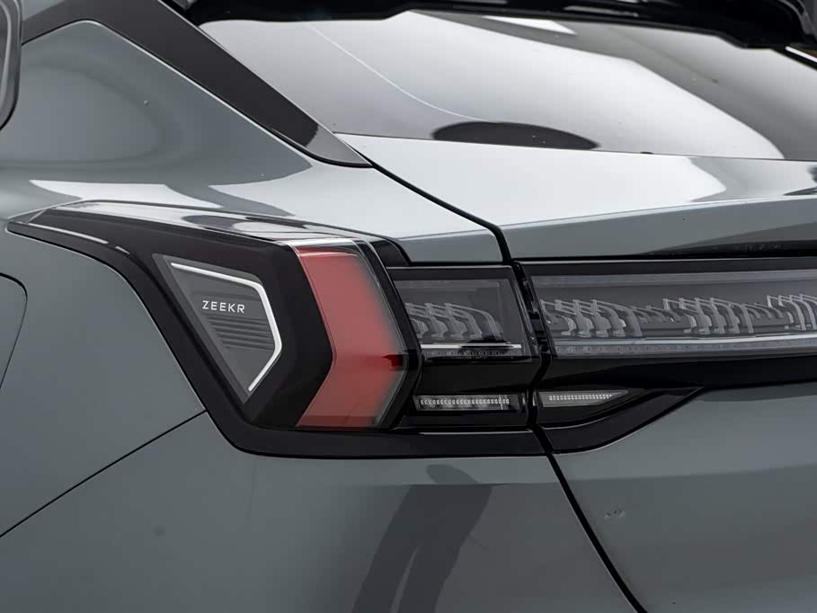 Zeekr 001
