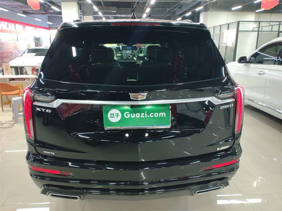 Cadillac XT6