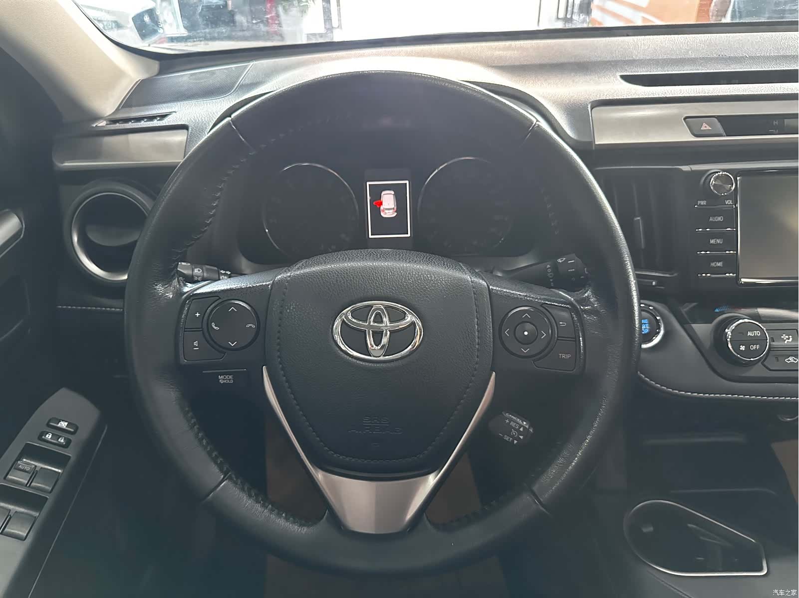 Toyota RAV4, 2017 8