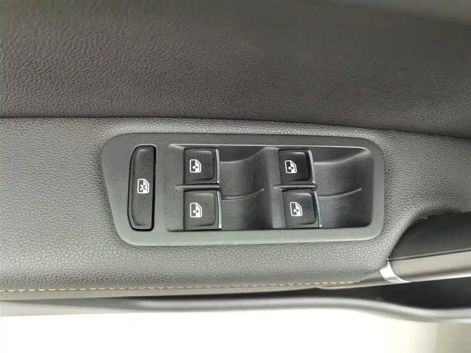 Volkswagen Golf*Jiayu