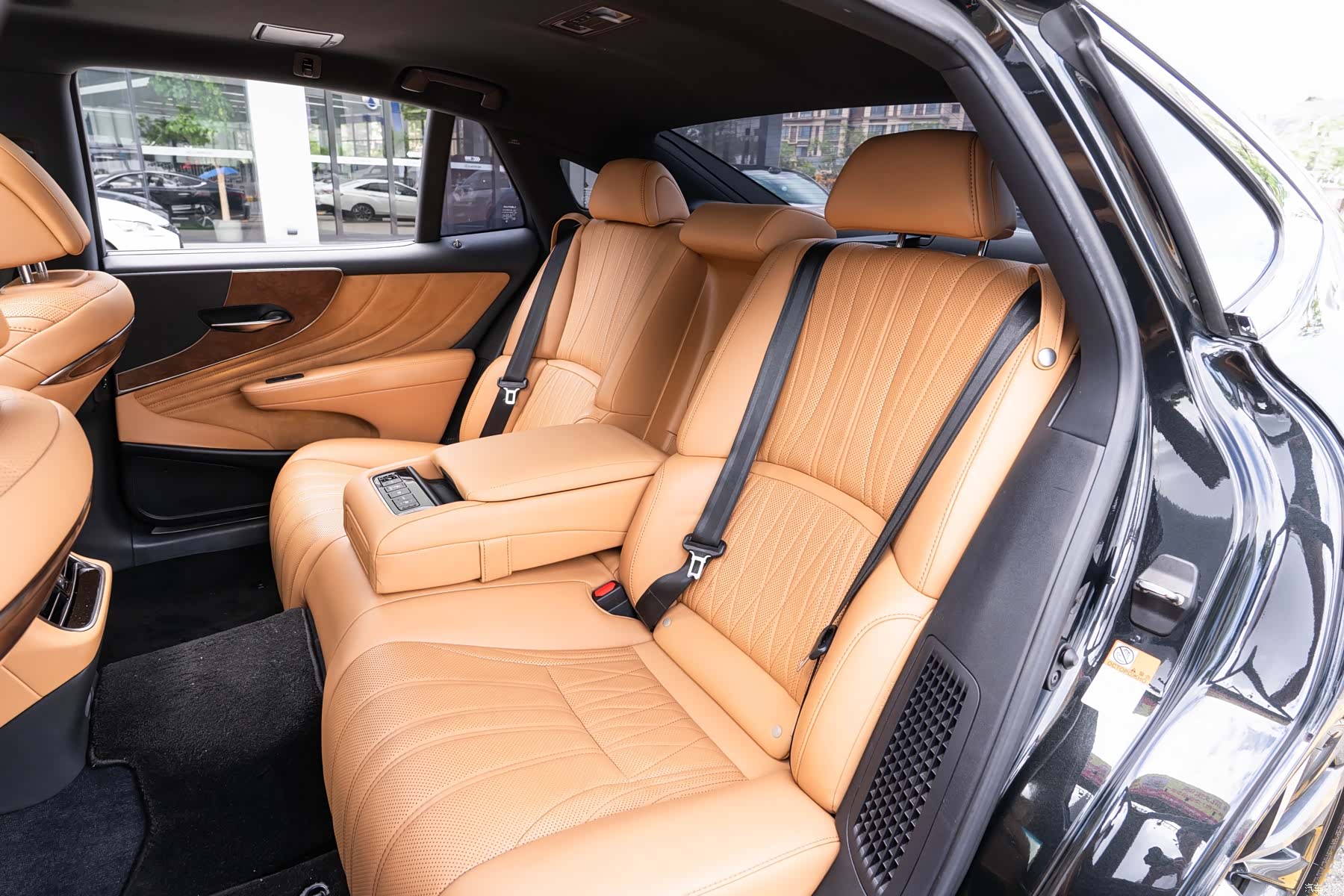 Lexus LS, 2021 12