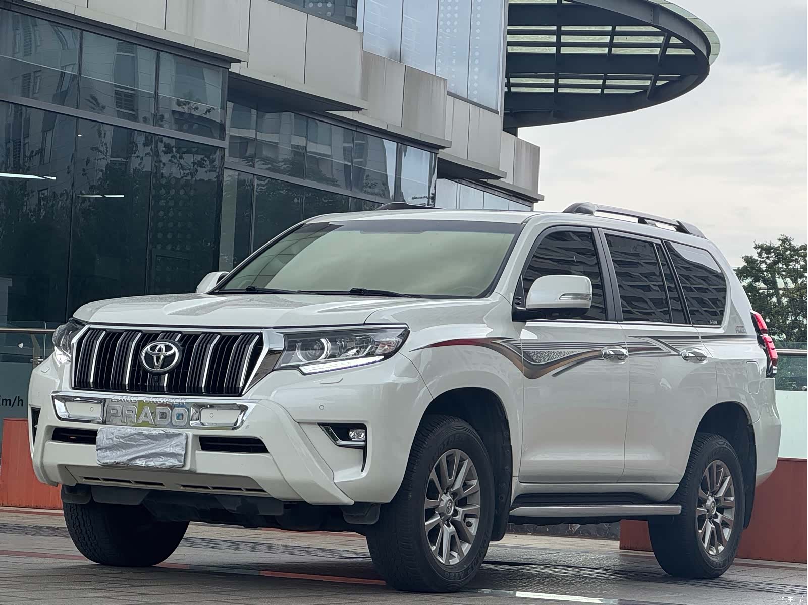 Toyota Prado, 2018 1