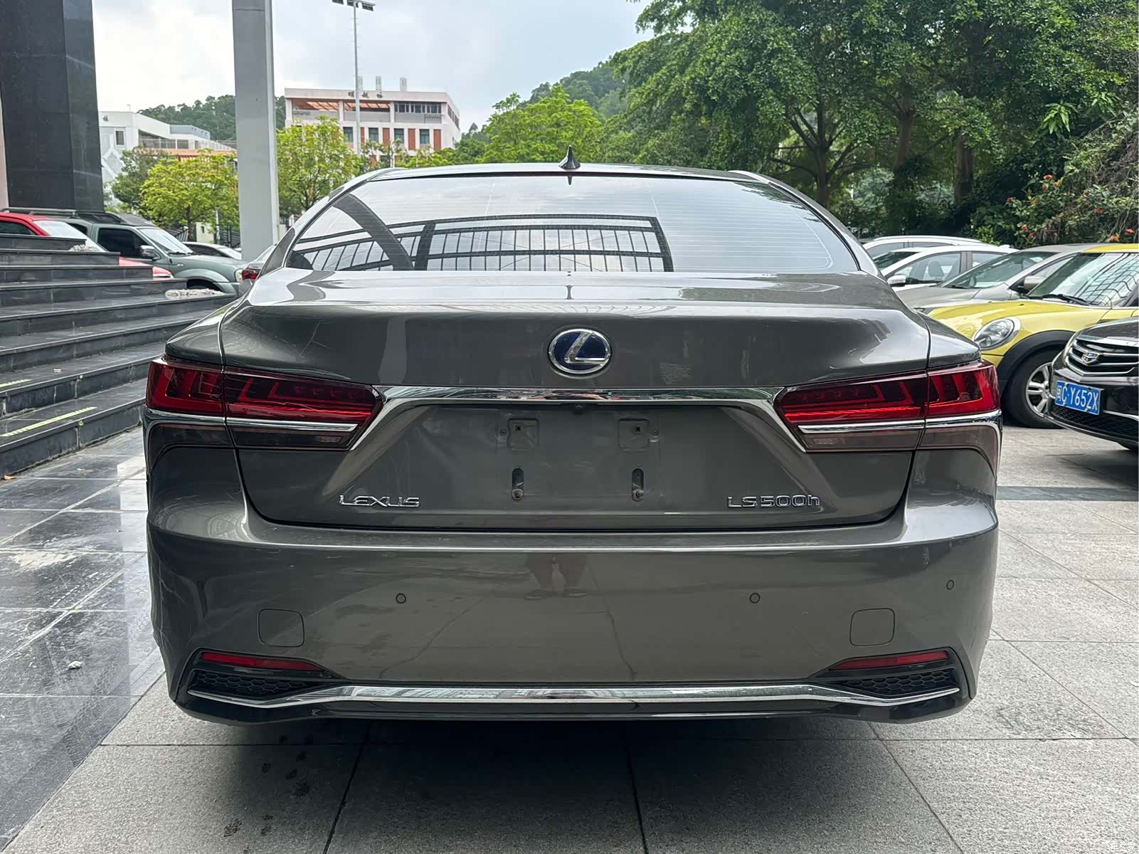 Lexus LS, 2019 8