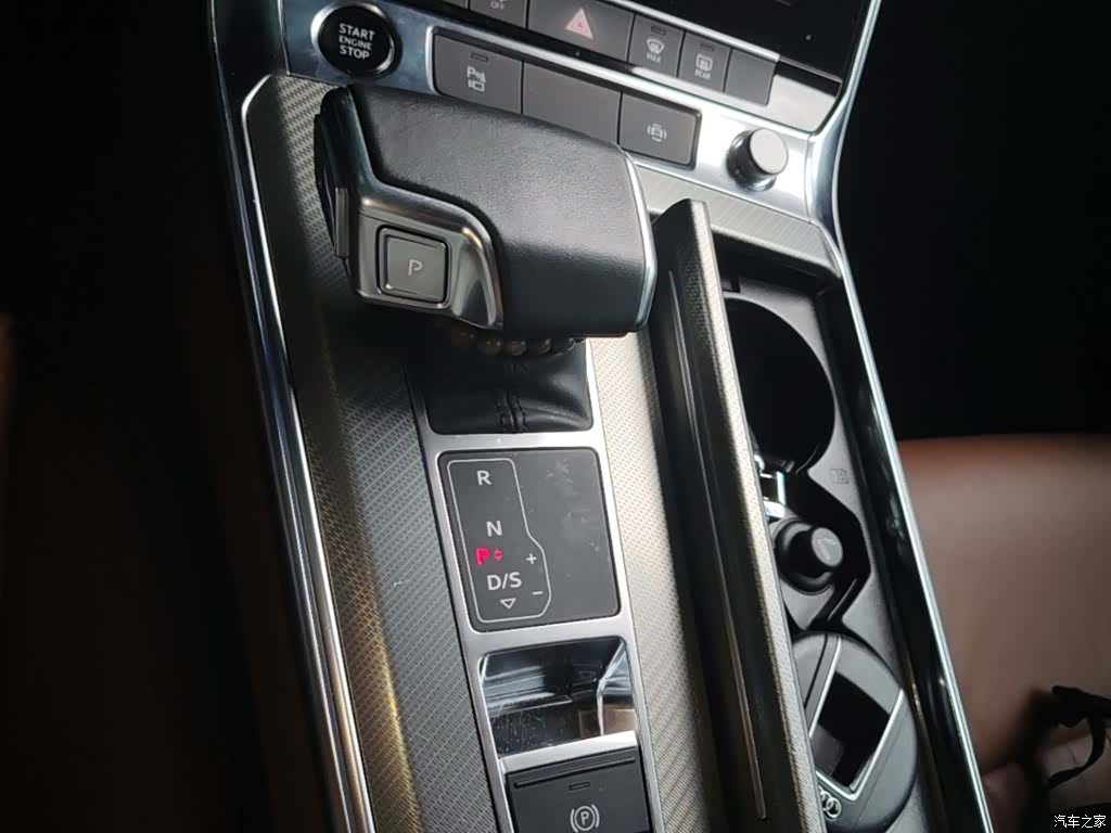Audi A6L, 2021 14