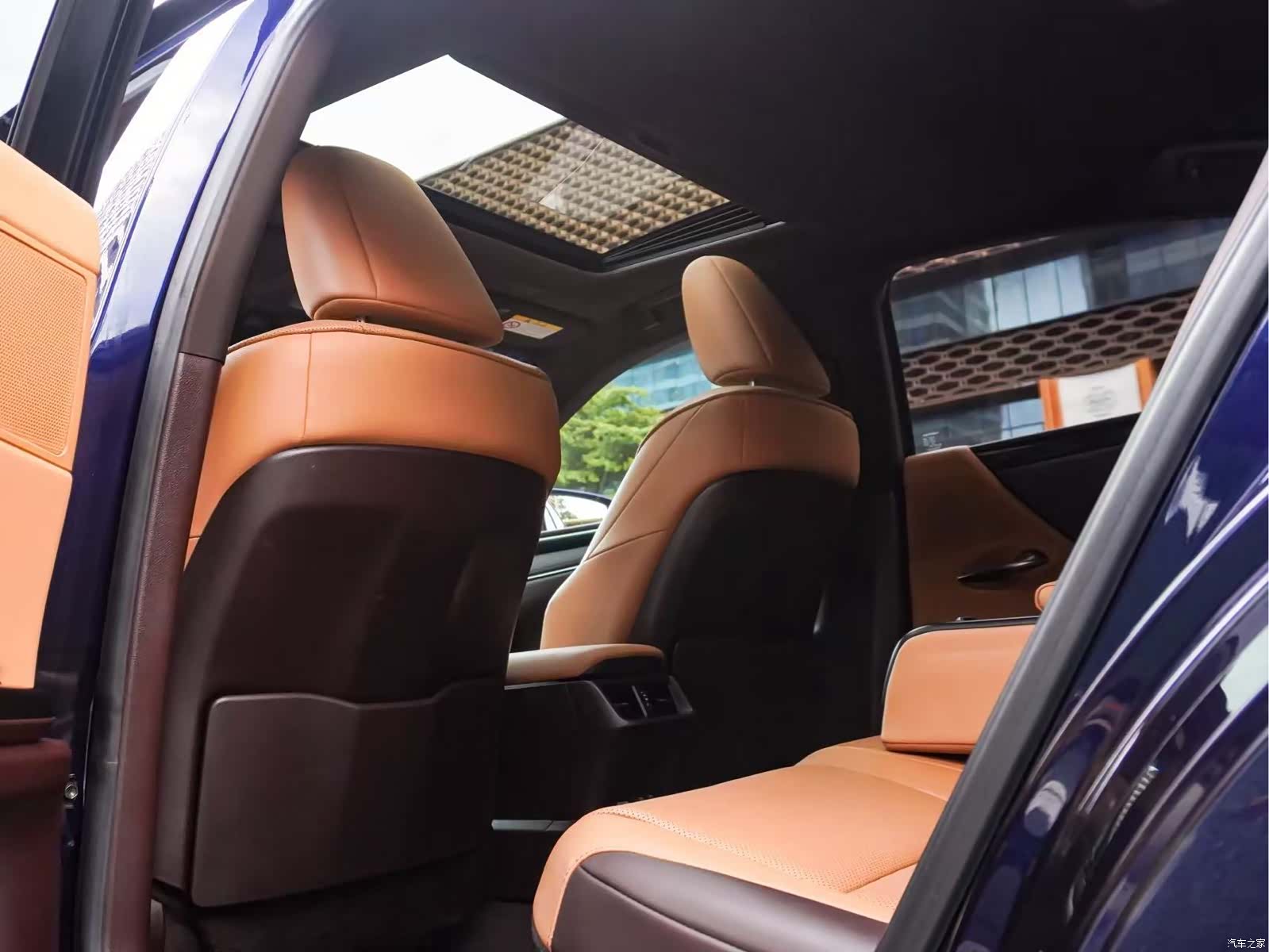 Lexus ES, 2020 15