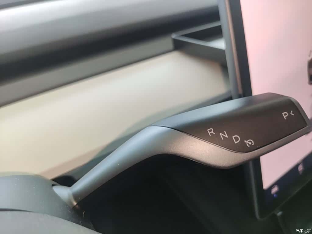 Tesla Model Y, 2022 14