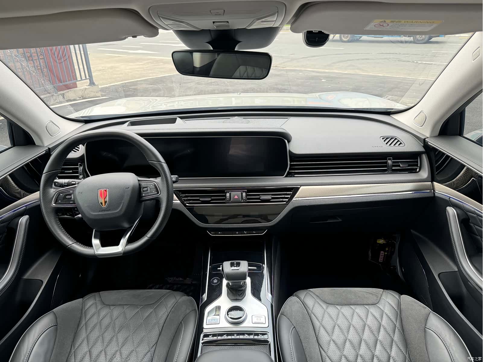 Hongqi HS5, 2021 12