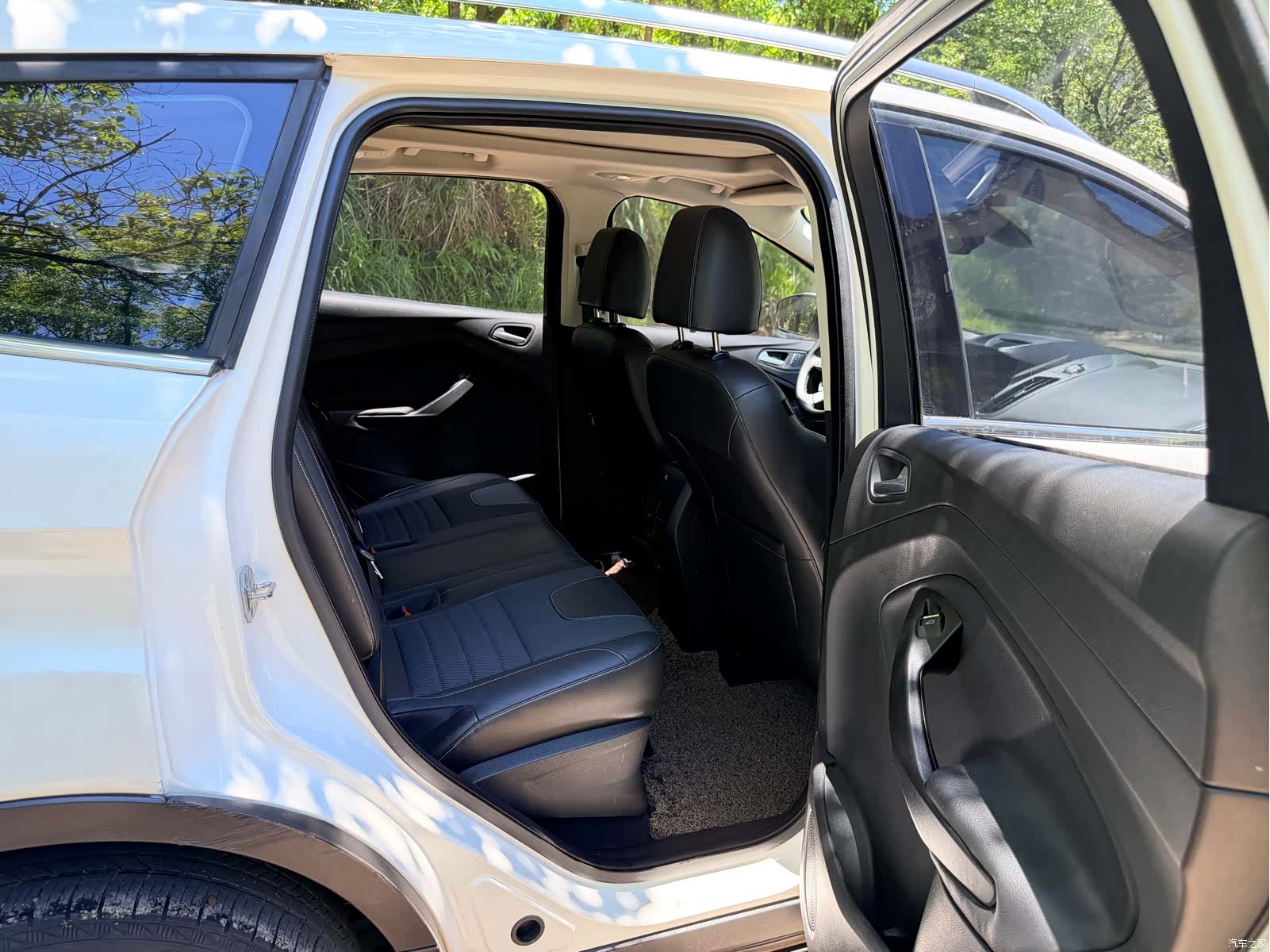 Ford Kuga, 2015 7
