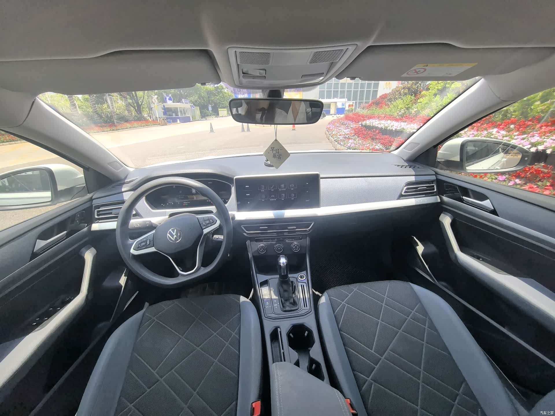 Volkswagen Lavida, 2022 все фото