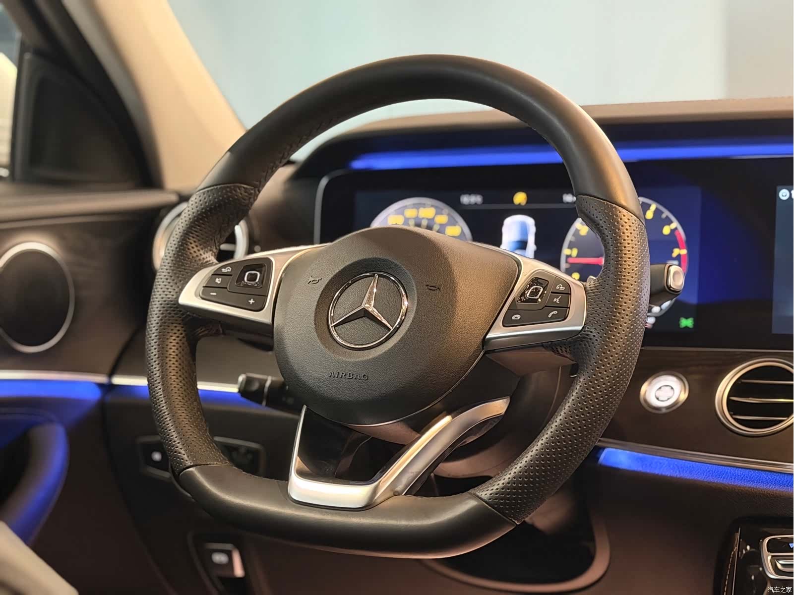 Mercedes-Benz E-Class, 2017 10