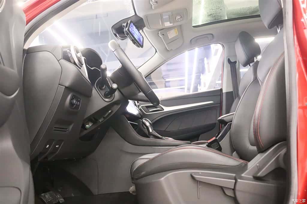MG ZS, 2020 13