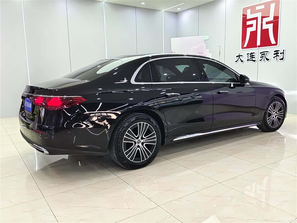 Mercedes-Benz E-Class, 2024 6