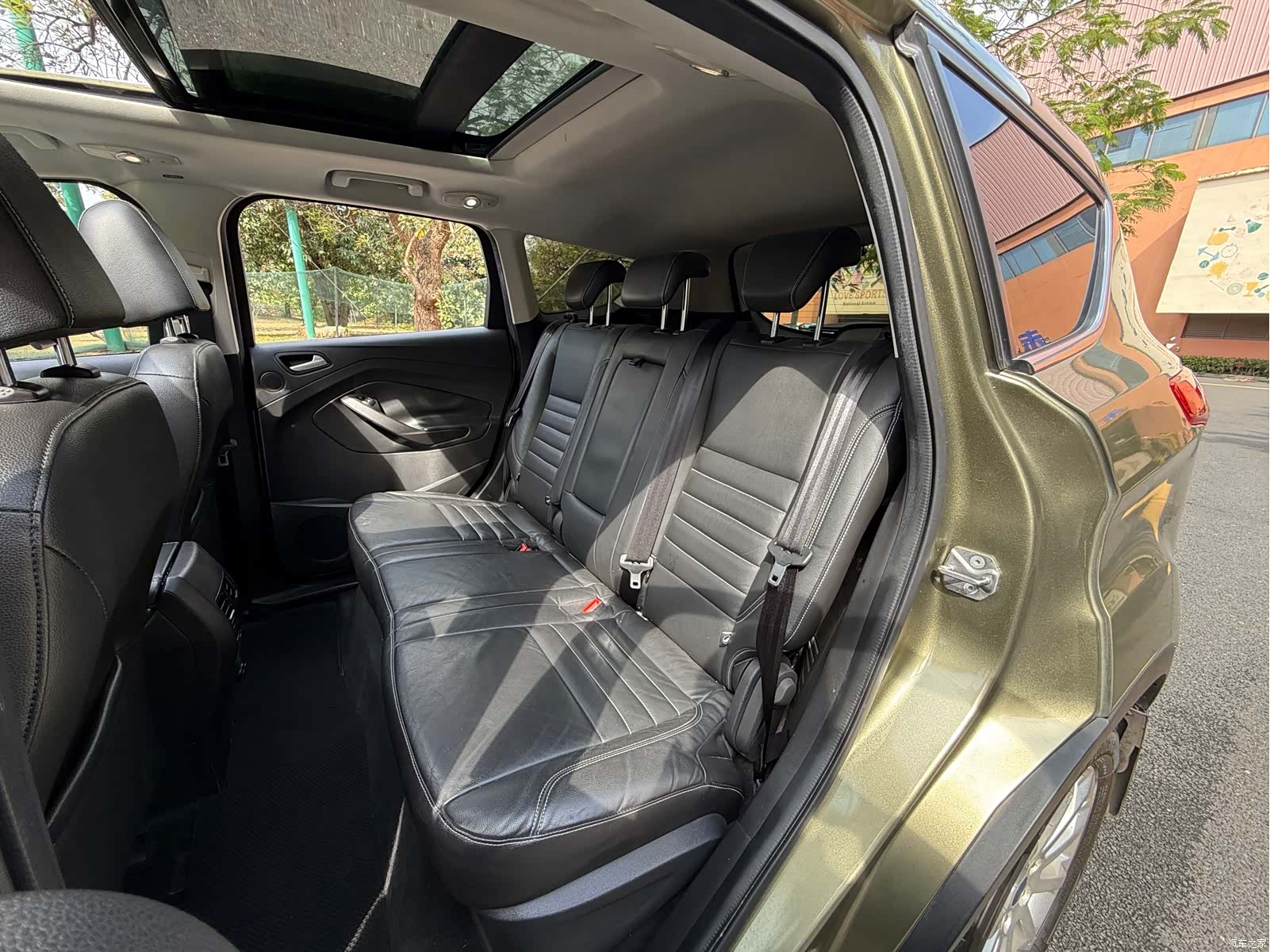 Ford Kuga, 2015 8